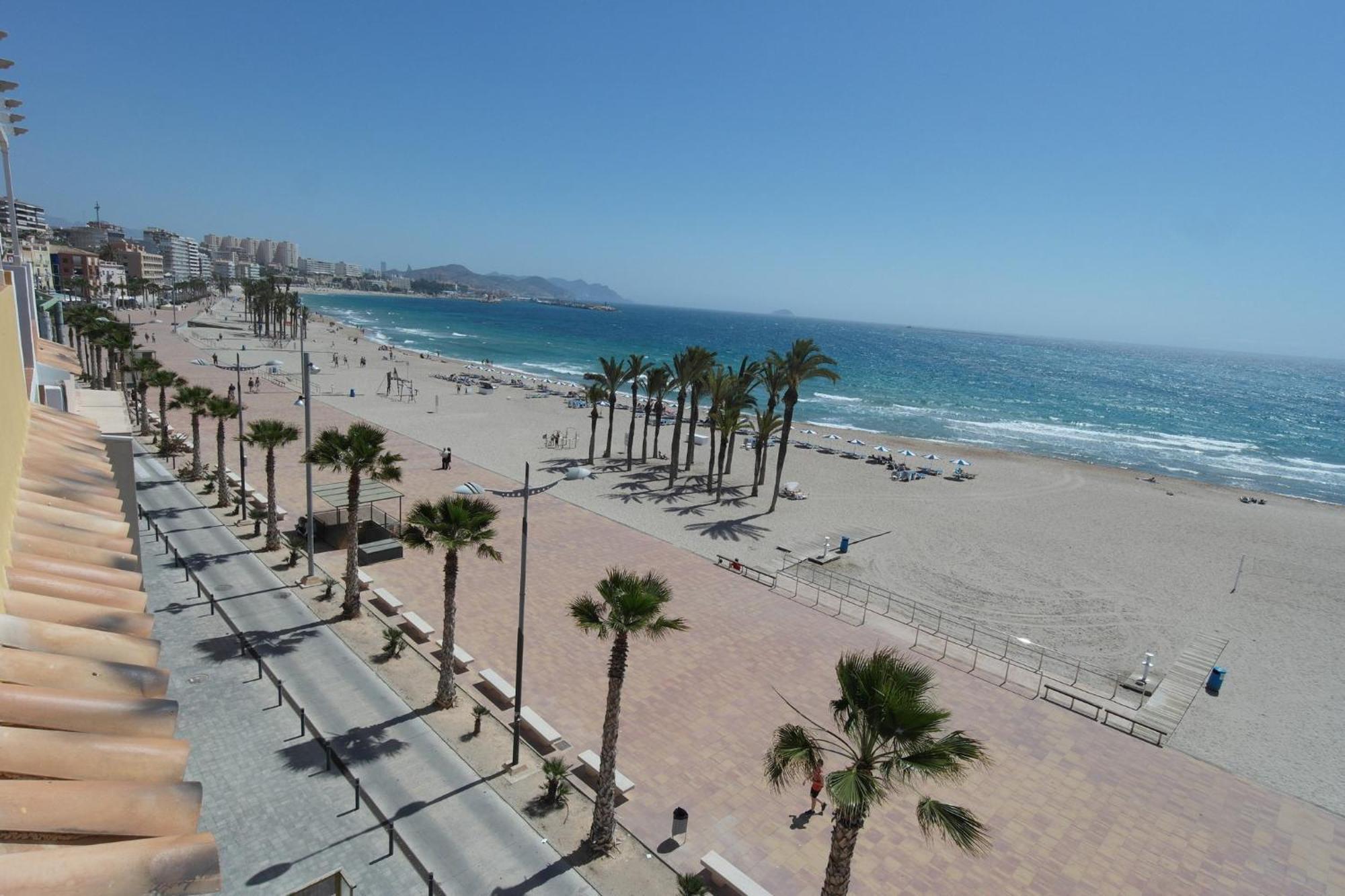 Ata, Moderno Atico En Primera Linea En El Casco Antiguo Villajoyosa Kültér fotó